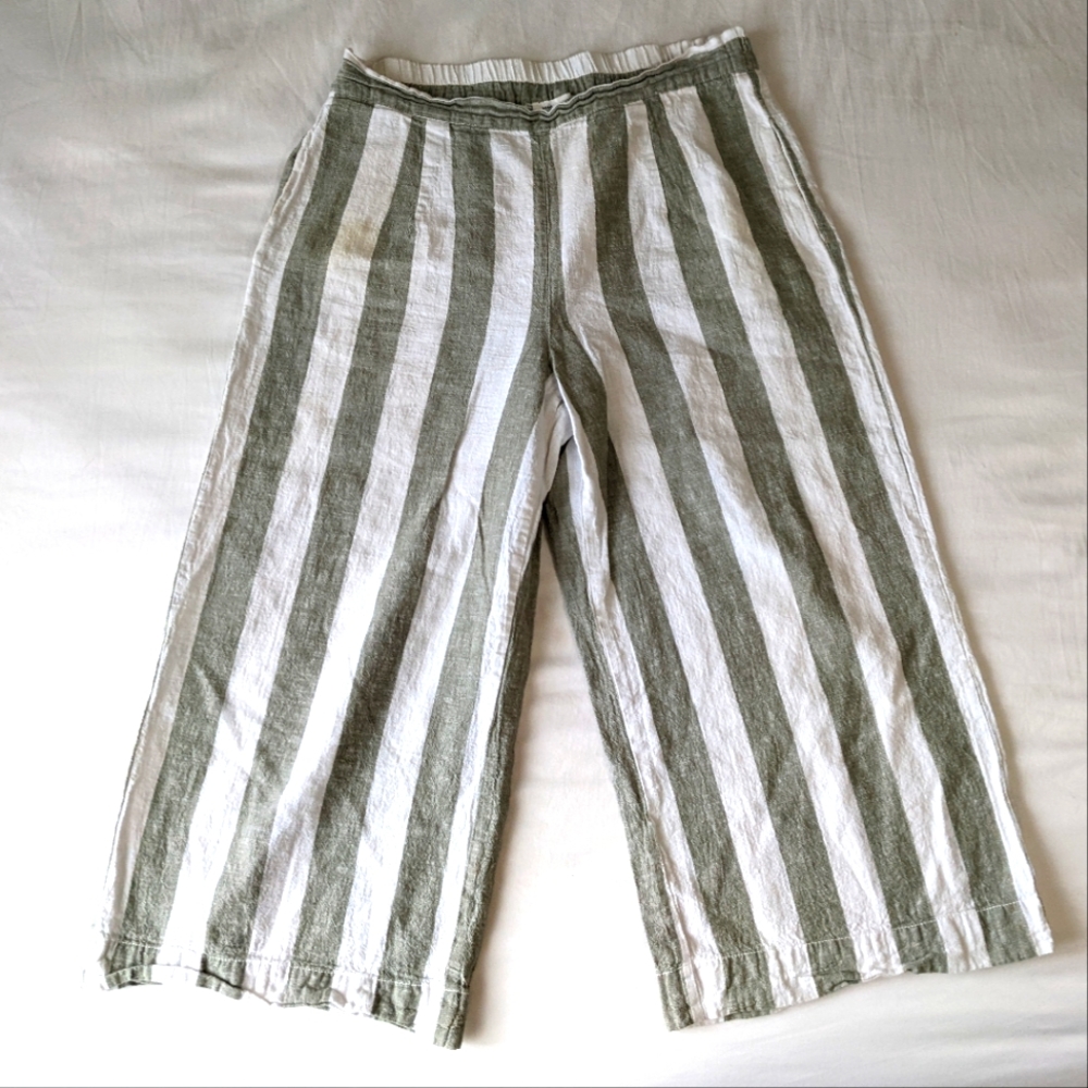 Beachlunchlounge Wide Leg Capris light green white stripes elastic Stretch Waist